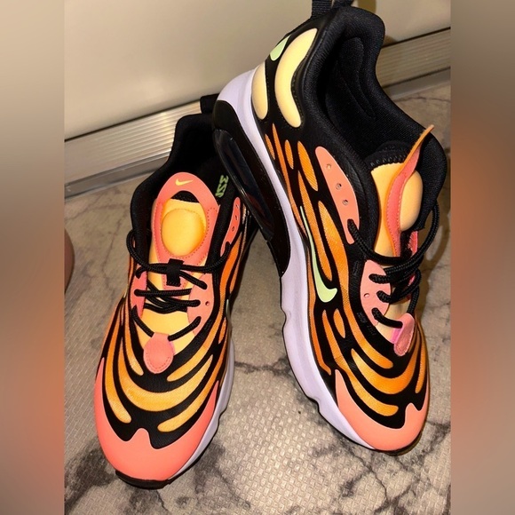 Nike Air Max Exosense atomic pink neon running shoes sneakers M 9 W 10.5 - Picture 1 of 11